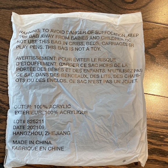 Tim Hortons x Justin Bieber beanie BNS - Picture 3 of 3